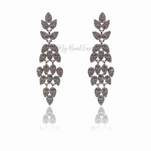 Q PHILIPPA - My Roial Ears LTD