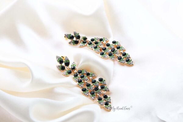 Q PHILIPPA - My Roial Ears LTD