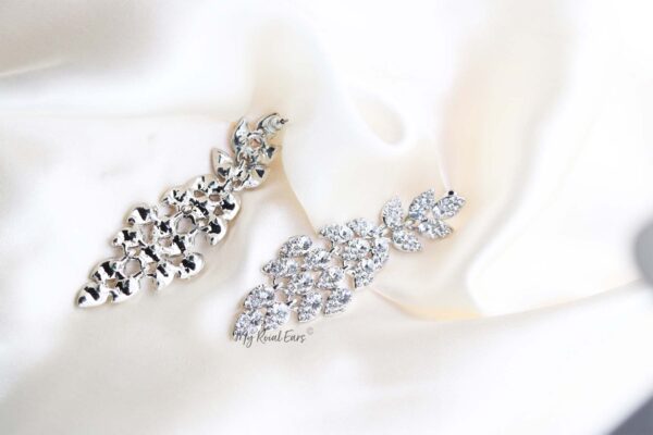 Q PHILIPPA - My Roial Ears LTD