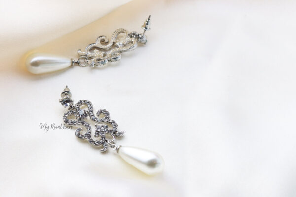 Q.Grace-chandelier pearl silver plated bridal drop earring - My Roial Ears LTD
