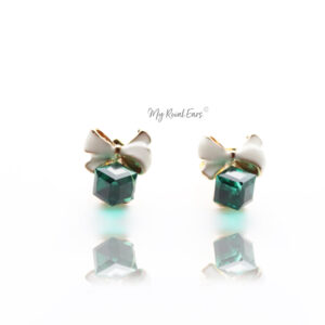 Sesilee L - My Roial Ears LTD