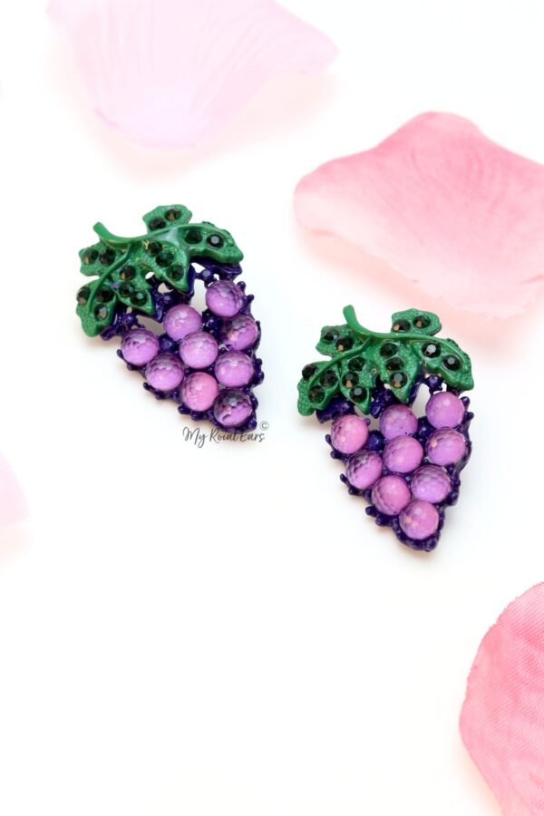 Blue-Passion- a blue crystal grape shaped earrings