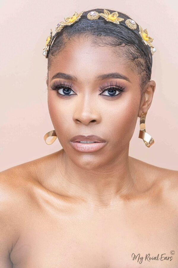 Queen Haralda- gold and yellow daisy headband - Image 3