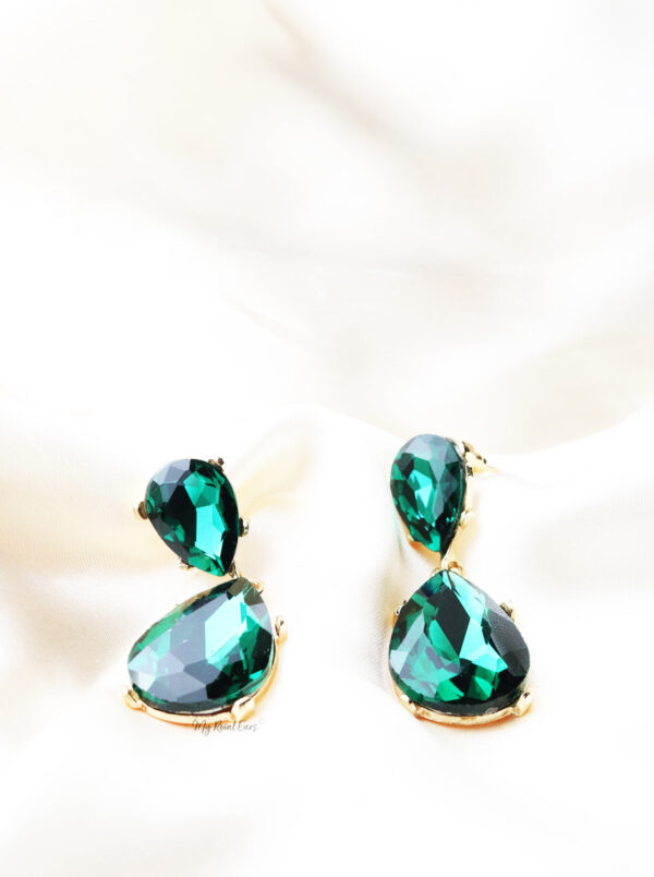 Q. Charlene-gold and green bridal drop earrings