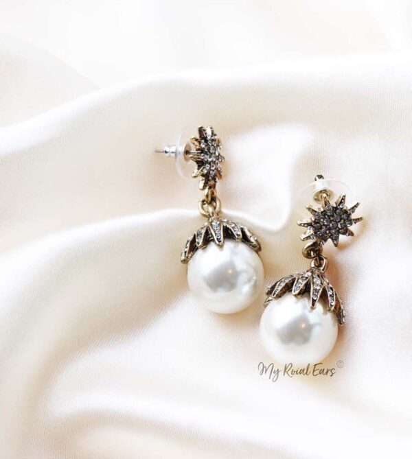 Q.ZARA-pearl antique gold rhinestone bridal drop earrings - My Roial Ears LTD