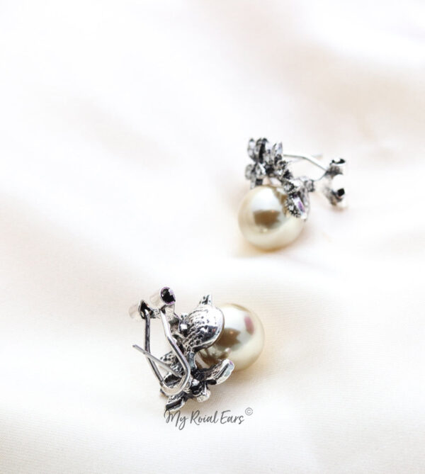 Q.Patricia-sophisticated antique pearl crystal bridal stud earrings - My Roial Ears LTD