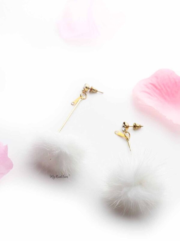 Tulip-fur ball fashion drop earrings - Image 5