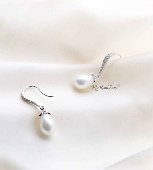 Q.Kiare-gracious plated pearl drop bridal earring - My Roial Ears LTD