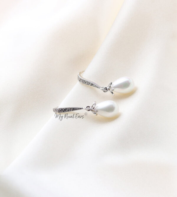 Q.Kiare-gracious plated pearl drop bridal earring - My Roial Ears LTD