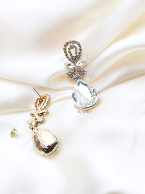 Q.Bridget-crystal stud contemporary bridal earrings - Image 3