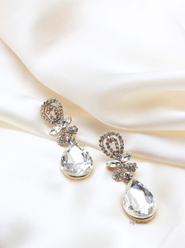Q.Bridget-crystal stud contemporary bridal earrings - Image 4