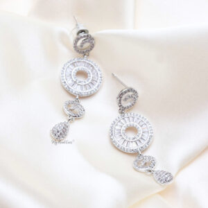 Q.Edith-Spiral Princess Cut Bridal Earrings