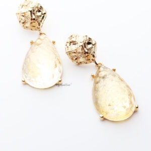 Eva L - My Roial Ears LTD