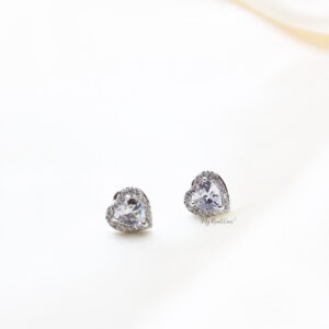 Q.ANASTASIA- heart zircon diamond stud bridal earrings