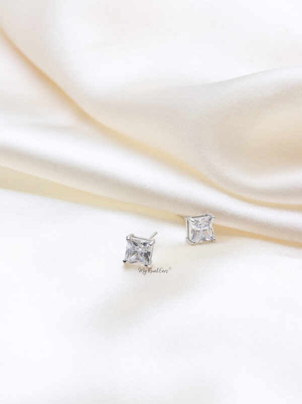 Q.CHARLENE- silver crystal stud bridal earring