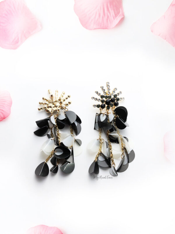 Crocus Black - My Roial Ears LTD