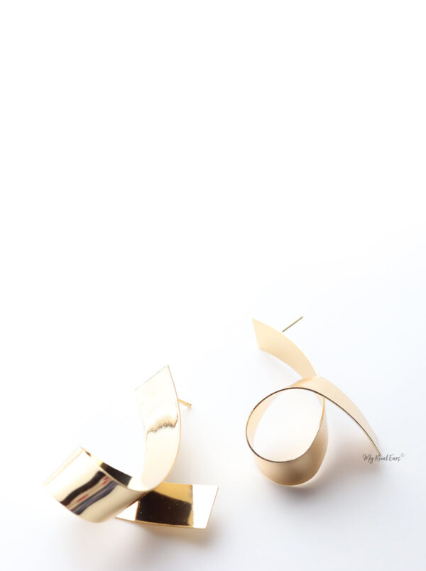 Despina- impressive abstract gold earrings - Image 5
