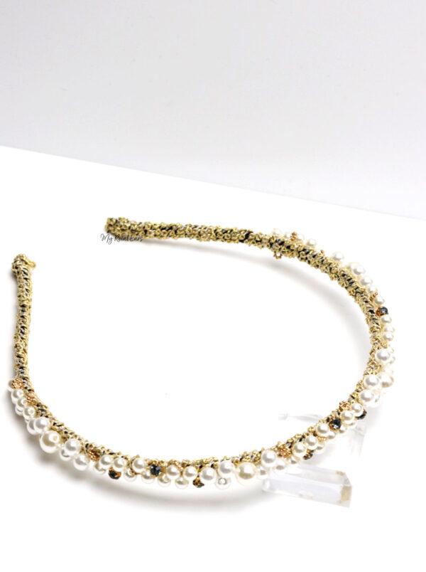 Queen Orla-pearl-embellished headband