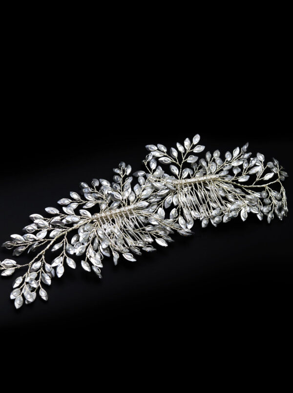 Queen Rani- a stunning rhinestone crystal hair comb - Image 2