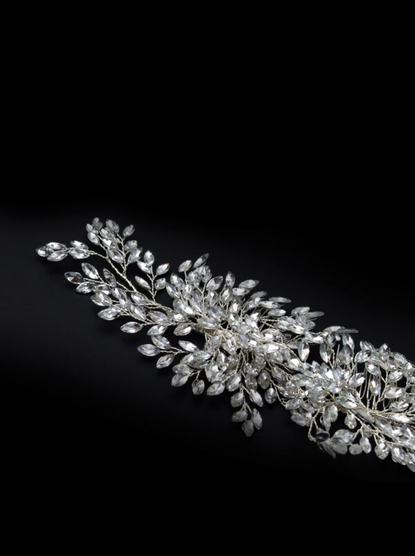 Queen Rani- a stunning rhinestone crystal hair comb - Image 5