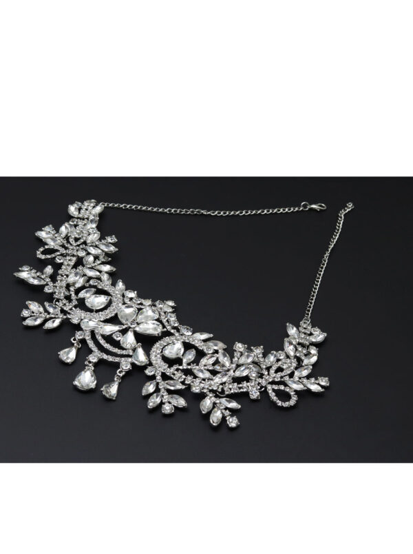 Queen Joan-water drop crystal head chain - Image 5