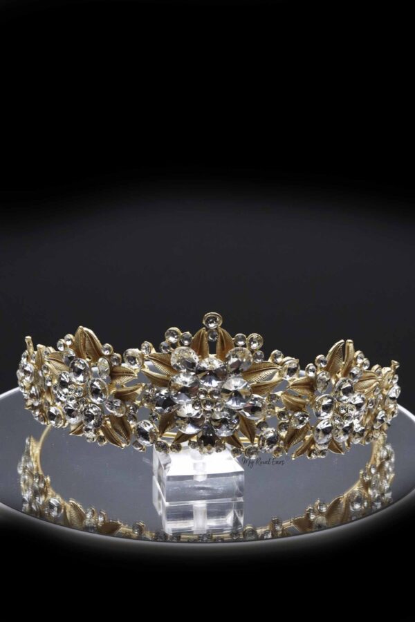 Queen Lovette-a striking elegancy tiara - My Roial Ears LTD