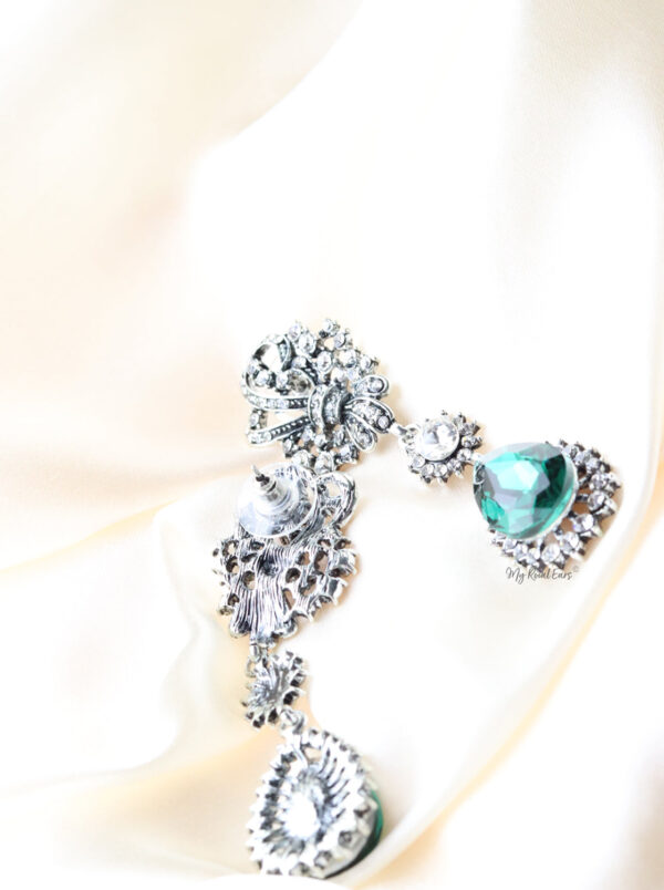Q.Yvonne- royal elegance silver and green bridal earrings - Image 4