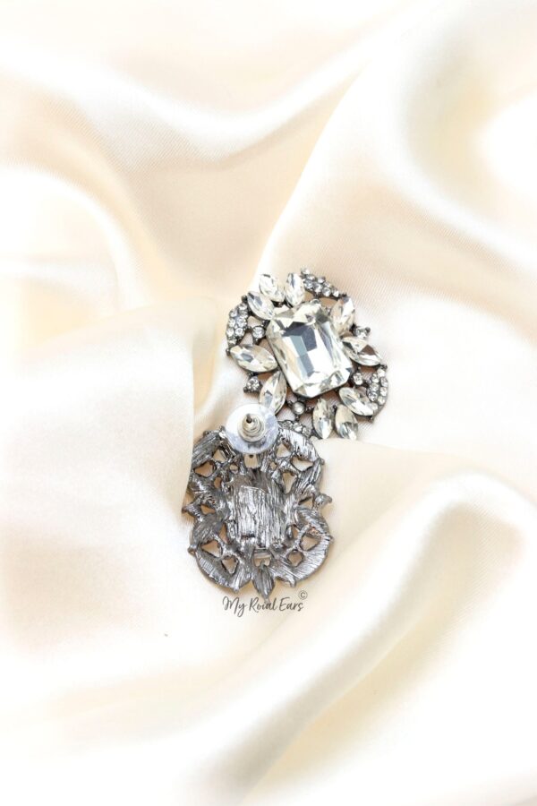 Q.Lovie-graceful and modest statement bridal stud earrings - Image 5