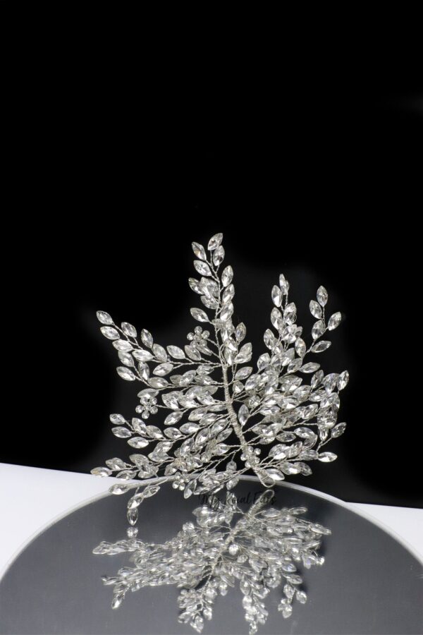 Queen Lovie-pretty crystal bridal headpiece - Image 3