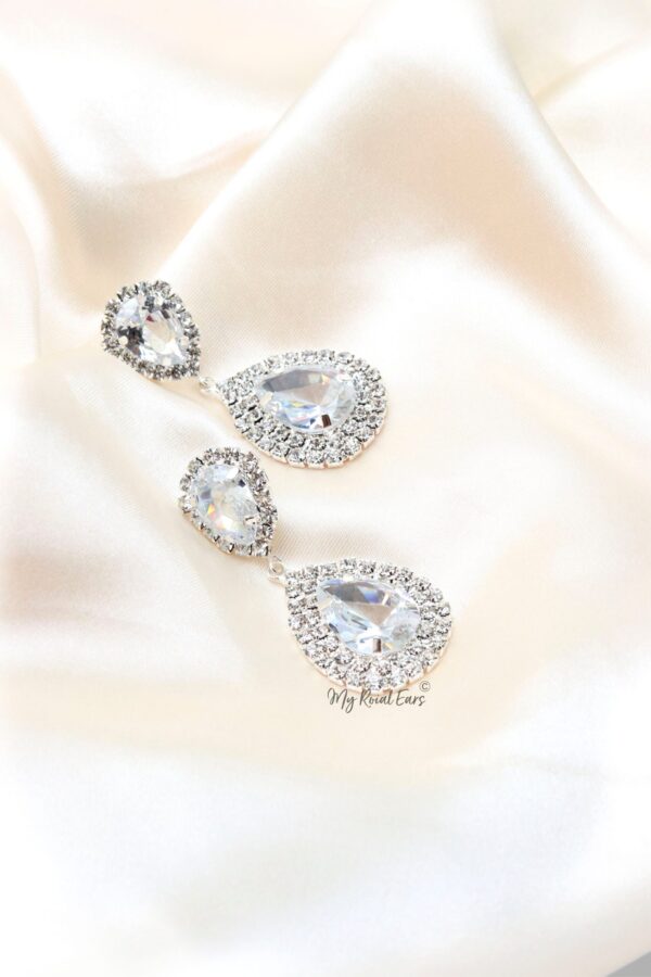 Q.Macia-sophisticated bridal drop earrings - Image 9