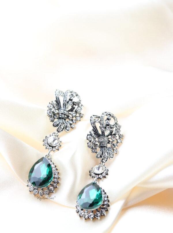 Q.Yvonne- royal elegance silver and green bridal earrings
