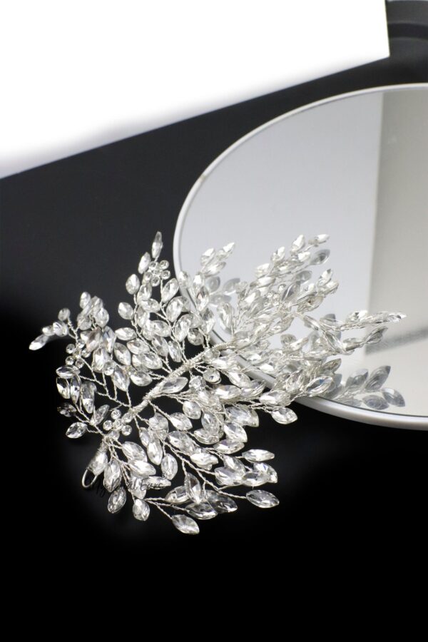 Queen Lovie-pretty crystal bridal headpiece