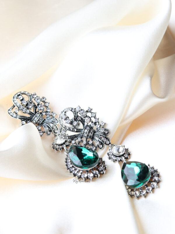 Q.Yvonne- royal elegance silver and green bridal earrings - Image 3