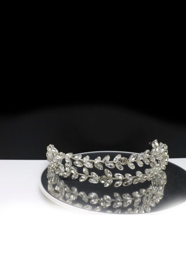 Queen Moria-crystal leaf inspired stunning headpiece - Image 4