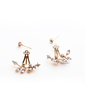 Q.Gwyneth Gold- plated stud earrings