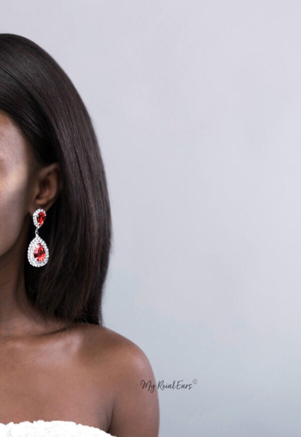 Linda E - My Roial Ears LTD