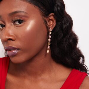 Leslie B - My Roial Ears LTD